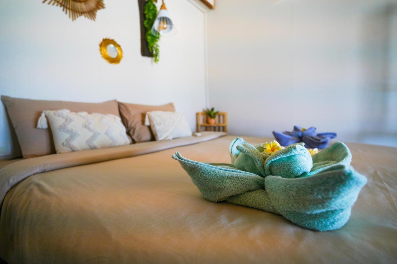 Ocean Vibes Hotel Thongszala Kültér fotó